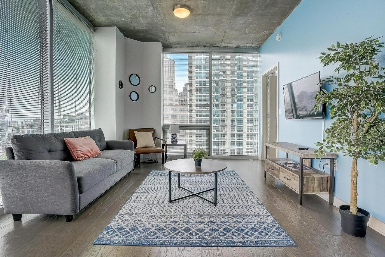 Frontdesk Skyhouse Apts Uptown Charlotte Apartamento Habitación foto